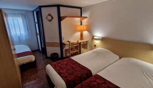 Triple Room