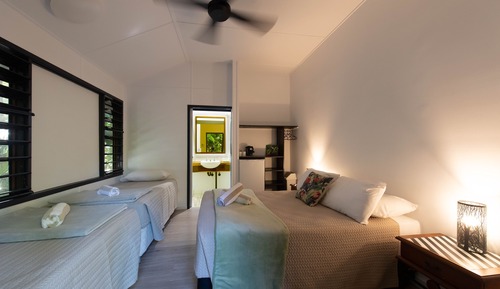 Cabin (Rainforest - Escape)