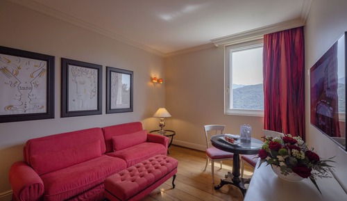 Superior Suite, 1 Bedroom, Kitchenette (with Spa access)