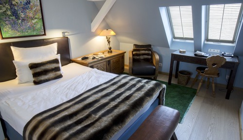 Classic Double Room