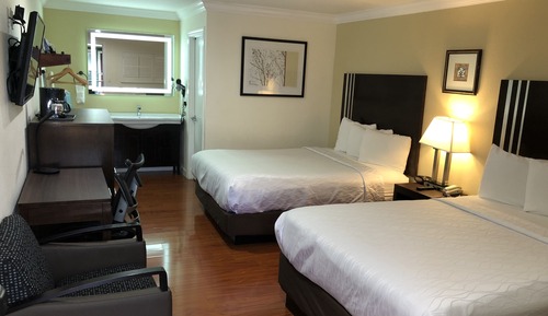 Standard Room, 2 Queen Beds, Non Smoking