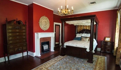 City Room (Shared Bathroom)