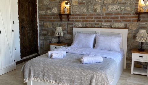 Superior Double Room, 1 Double Bed, Balcony, Partial Sea View