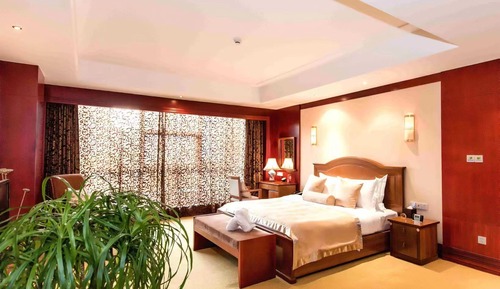 Suite, 1 King Bed, Non Smoking (Runli)