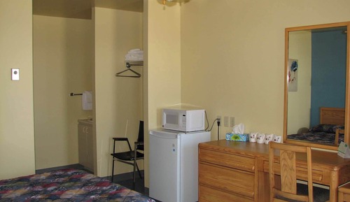 Basic Quadruple Room, Mountain View