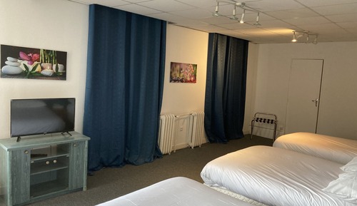 Economy Room