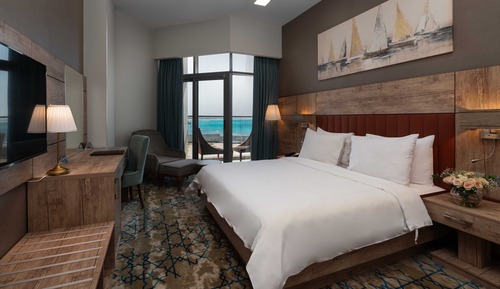 Deluxe Single Room, Partial Sea View