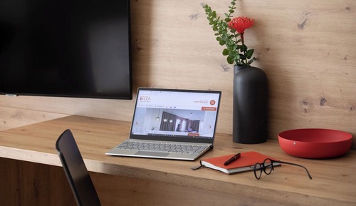 Double Room (Pocket)