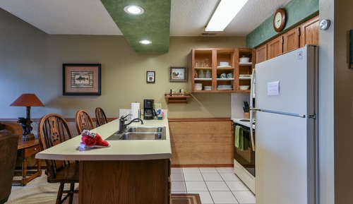 Condo (Westcreek Lodge @ Notch-Vaulted ceili)