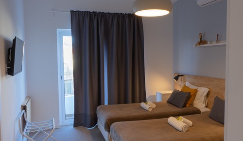 Deluxe Twin Room