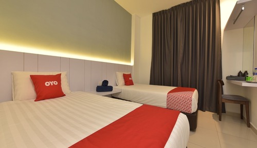 Deluxe Twin Room