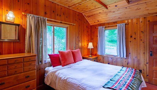 Lodge Cabin--3 Bedroom