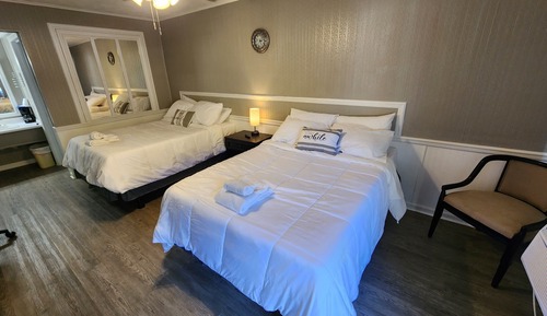 Downstairs Double Room