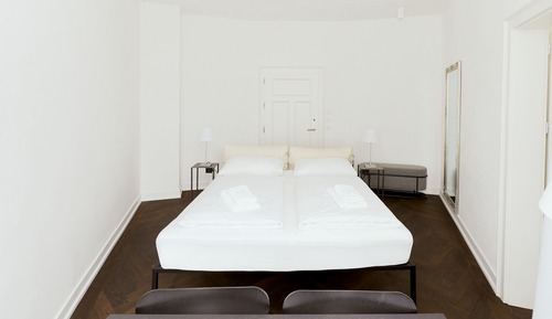 Deluxe Studio Suite