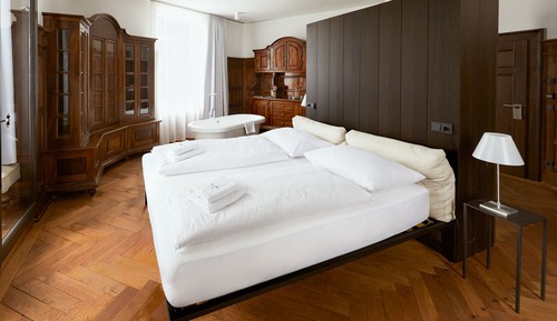Exclusive Suite
