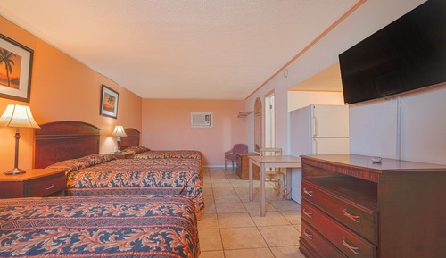 Room, Multiple Beds