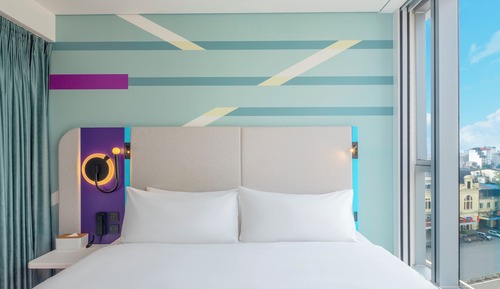 Standard Room, 1 King Bed