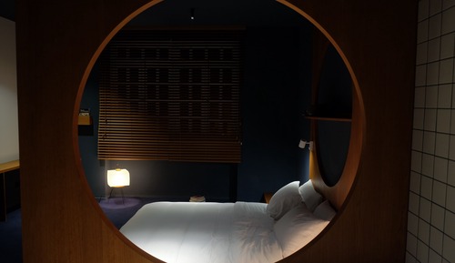 Junior Double Room (with Bath)