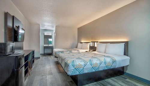 Deluxe Room, 2 Double Beds, Non Smoking