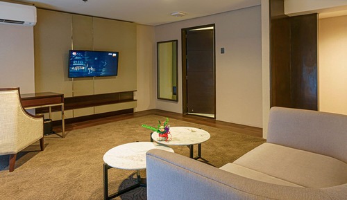 Executive Suite