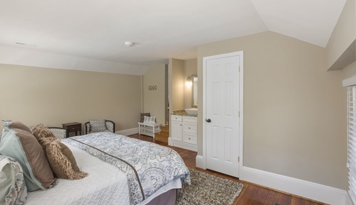 Exclusive Room