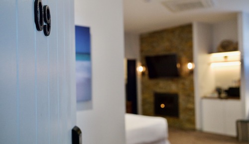 Luxury Suite, 2 Bedrooms (Family Suite 9)
