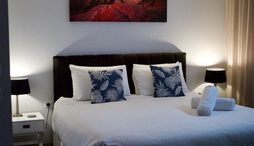 Luxury Studio Suite, 1 King Bed (King Suite 6)