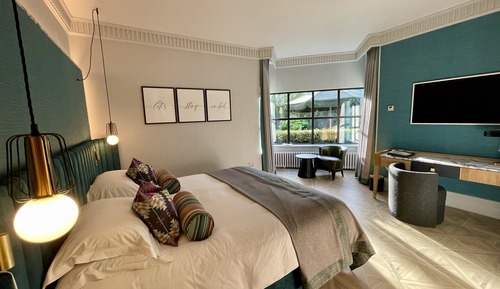 Deluxe Double or Twin Room