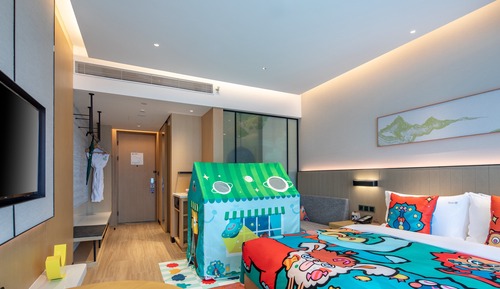 Standard Room, 1 King Bed (Kids Theme)