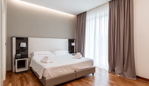 Deluxe Double or Twin Room, Harbor View