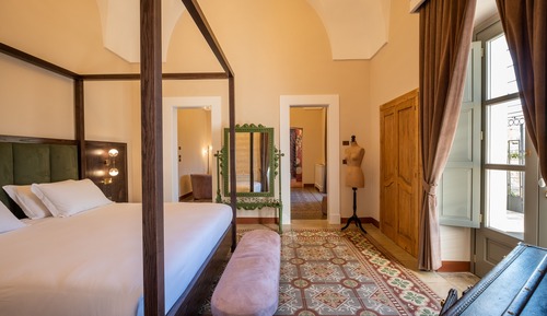 Junior Room