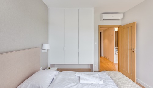 Apartment (9)