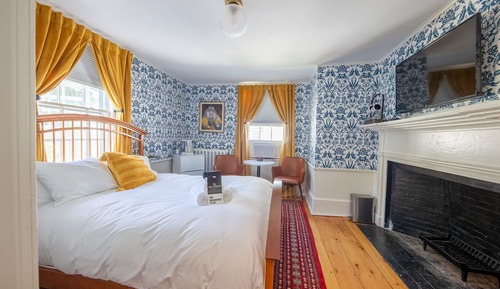 Economy Room, 1 Queen Bed