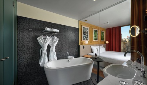 Deluxe Room, 2 Twin Beds, City View