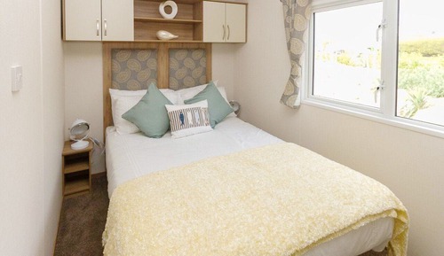 8 Berth Luxury Caravan Pet Free
