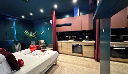 Luxury Suite