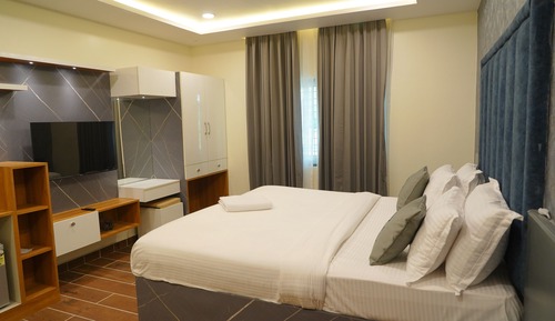 Luxury Room, 1 King Bed