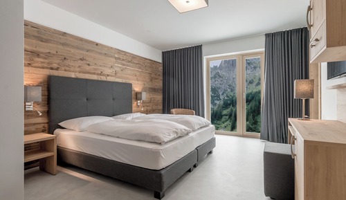 Basic Quadruple Room