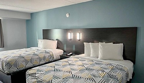 Standard Suite, 2 Queen Beds, Non Smoking, Refrigerator & Microwave