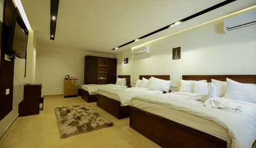 Family Room, Hot Tub, Desert View