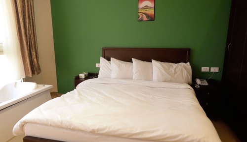 Deluxe Double Room, Hot Tub, Mountain View