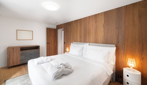 Luxury Apartment, 3 Bedrooms, Mountain View