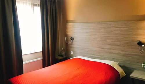 Basic Twin Room