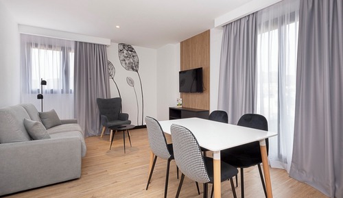 Family Apartment, 2 Bedrooms, Terrace