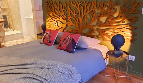 Luxury Double Room, Ensuite, Courtyard View
