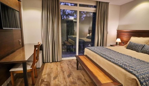 Deluxe Double or Twin Room, Garden View