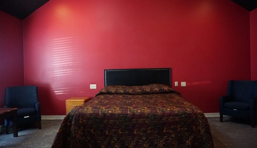 Honeymoon Studio Suite