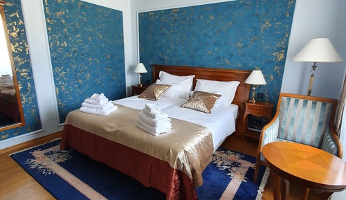 Exclusive Room