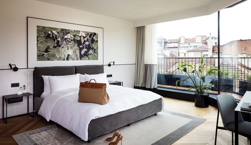 Room, 1 King Bed, Corner (Sunkissed)