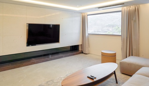 Studio Room